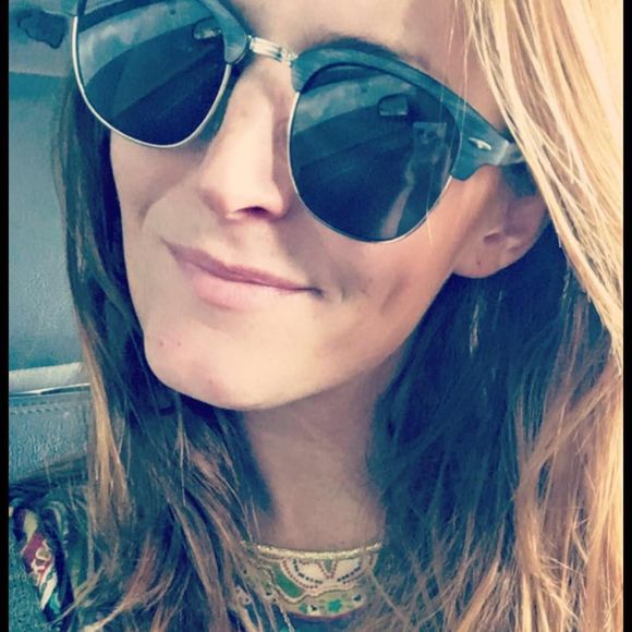 Meet your Posher, Kala - Picture 1 of 1